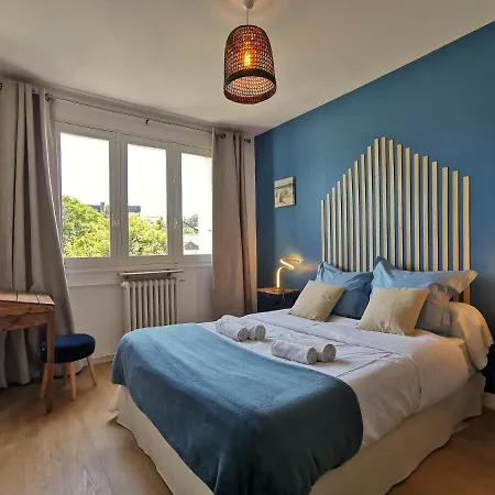 Logement Confortable Chu, Quartier Doutre Διαμέρισμα Ανζέρ